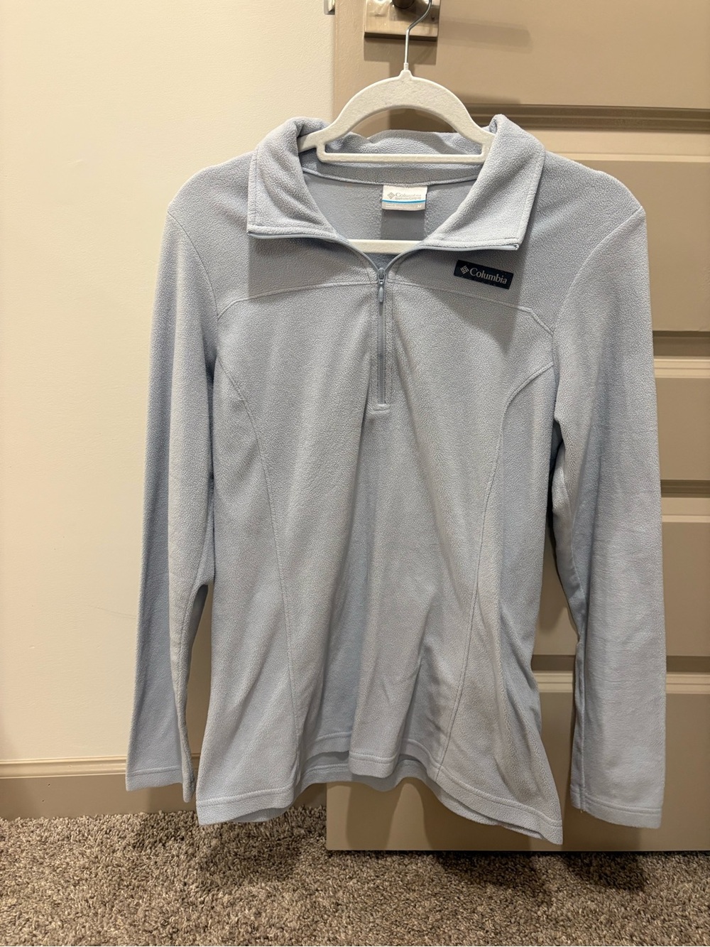 Columbia Women's Light Gray Quarter-Zip Fleece Pullover, size M